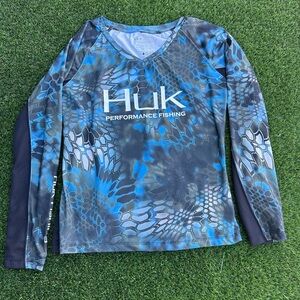 Huk Fishing shirt